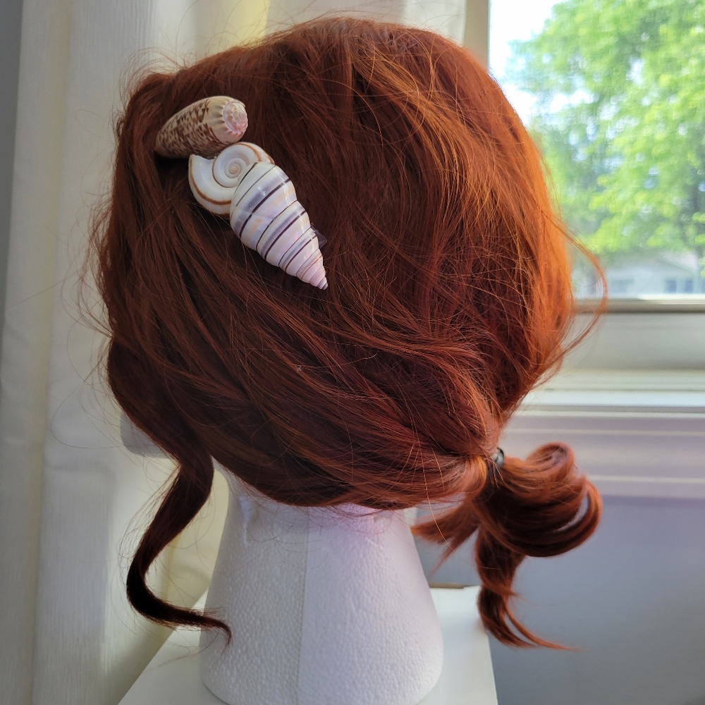 Authentic Seashell Hair Accessory - Picture 2 of 10